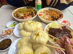 -李与白包子铺(桐梓林店)