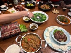 -老滇山寨•云南特色菜•地方菜•民族风情歌舞表演(金碧店)