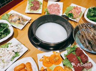冬日里的暖阳——伏林哥.猪杂粥底火锅