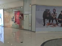 -hotwind热风(世纪东方广场店)