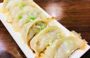 Cumin Beef Pan-Fried Dumplings
