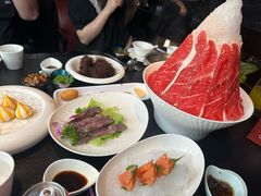 -海上明月海鲜火锅 鲜切牛肉