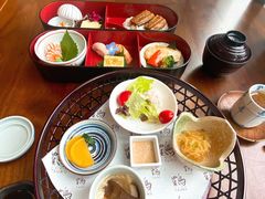 -Tsuru鹤日本料理(静安香格里拉店)