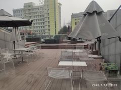 -UNI UNI(环亚凯瑟琳店)