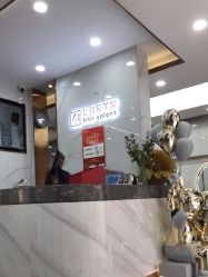 点击看大图 -七分屋LA·烫发·染发·剪发