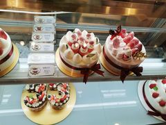 -花花卷卷·鲜食蛋糕(静安久光百货店)