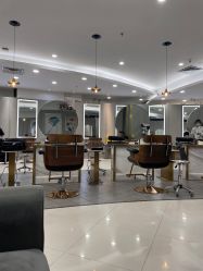 -八佰伴8008星级形象店