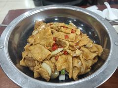 -湖南人家湘菜馆(镇江路店)