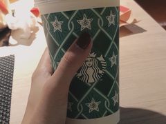 -星巴克臻选(盐城金鹰聚龙湖店)