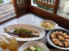 -绿茶餐厅(龙井船宴· 品牌总店)