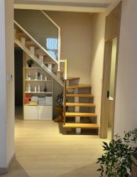 -百秀名媛纹绣美学护肤中心