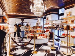 -Cafe Sacher(WIEN)