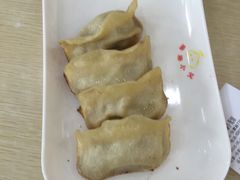 -珊珊小笼馆(仙霞路店)