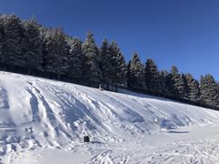 -丝绸之路山地度假区滑雪场