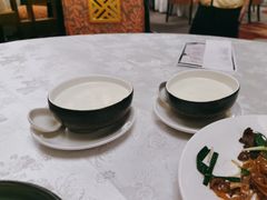 -广州万富希尔顿酒店·感趣自助餐厅·金秋蟹宴生蚝海鲜刺身烧烤