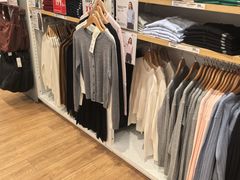 -优衣库(苏州吴江万象汇店)