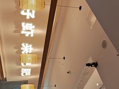 -肥肥虾庄·金牌油焖大虾(汉口城市广场店)