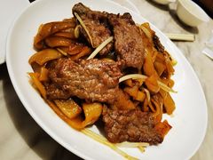 干炒牛河-香港百合居(LCM置汇旭辉广场店)