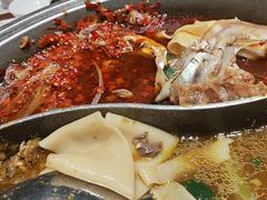 -阿瓦山寨·湘菜现炒·剁椒鱼头王(咸阳总店)
