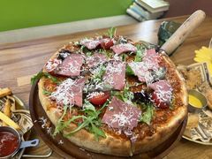 -Dragon Pizza•圆脸龙披萨·牛排餐厅