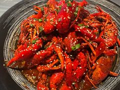 -肥肥虾庄·金牌油焖大虾(杨园滨江时代walk店)
