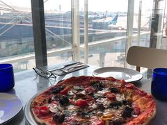 -Pizza Express(机场T1店)