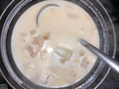 -河畔春天时尚餐厅