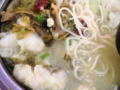 -周鱼小馆石锅酸菜鱼(活力汇店)