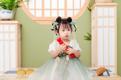 -小熊维尼高端儿童摄影(宝安旗舰店)
