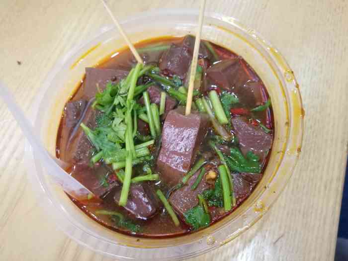 伤心鸭血(户部巷四季美店)-"哈哈哈,这个名字起得,伤心鸭血~~~真的.