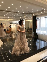 点击看大图 -拉瑞娜LaReine婚纱礼服高级定制