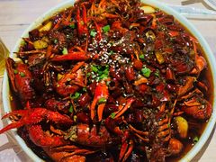 香辣小龙虾-冰冰龙虾·江湖菜·花园江景餐厅
