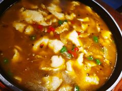 -有红鸡毛店·川菜(建设路店)