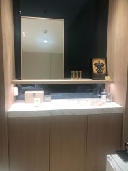 点击看大图 -法国娇兰精品店