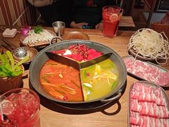 -巴卤社老火锅(财富店)