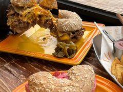 -Catch Bagel(芳草地店)