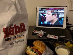 -The Habit Burger Grill 哈比特汉堡(爱琴海店)