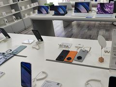 -荣耀授权专卖店(黄浦浙江中路店)