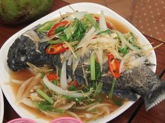 清蒸石斑鱼-班赞海鲜市场