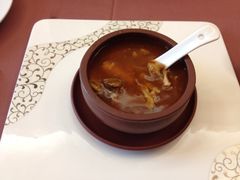 紫砂焖牛腩-北京饭店谭家菜