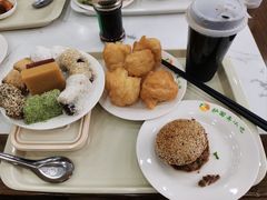 奶油炸糕-护国寺小吃(护国寺总店)