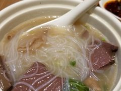 鸭血粉丝汤-皇城坝小吃(科华成都王府井购物中心店)