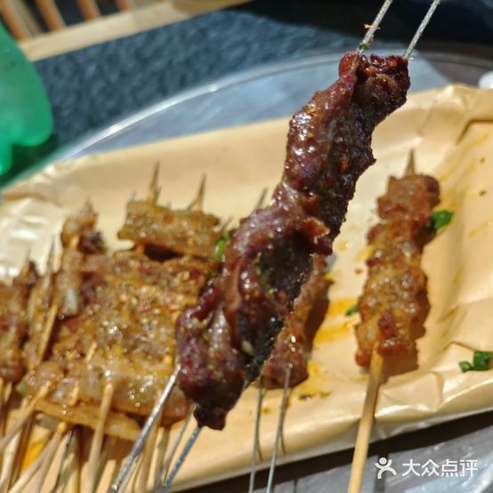 伟小宝地锅鸡海鲜烧烤