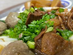 牛腩拼牛利河粉-珍珍小食店(西华路店)