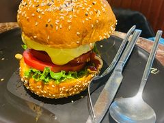 -Let'sBURGERplus·非常创意汉堡(三里屯店)
