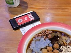 -爆炸头阿姨小四川正宗川味小吃(无任何分店)