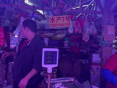 -滨海新区濒开里菜市场