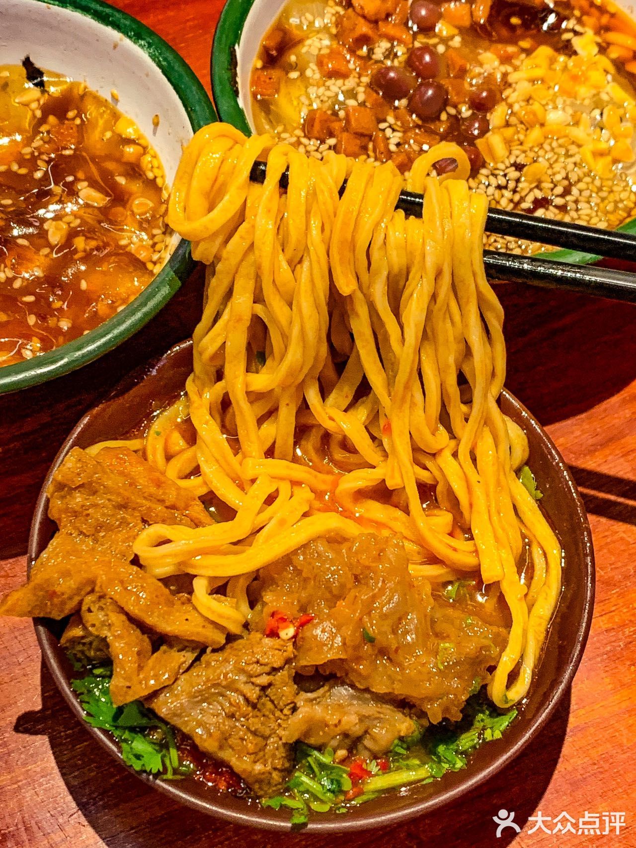 长沙首家湘派牛腩煲港式全蛋伊面🍜巨巨好吃