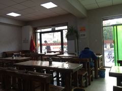 大堂-不起眼麻辣烫凉皮店