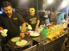 -席娜卡琳火车铁道夜市